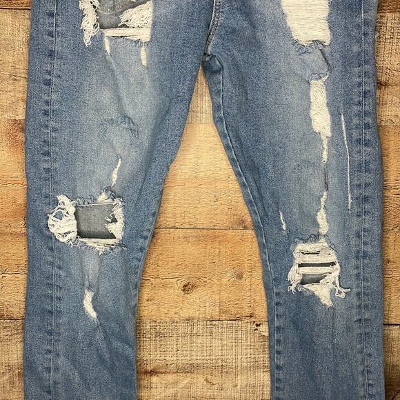 ASOS Design Ultra High Waist Destroyed Blue Jeans Size 28 - Picture 3 of 10